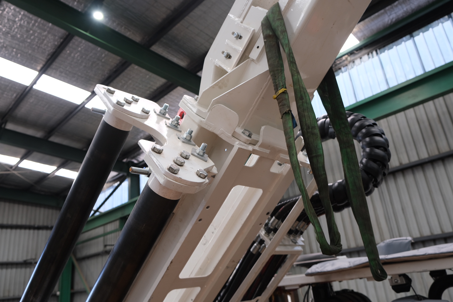 2021_0203_08443700(6)-drill-rig-equipment